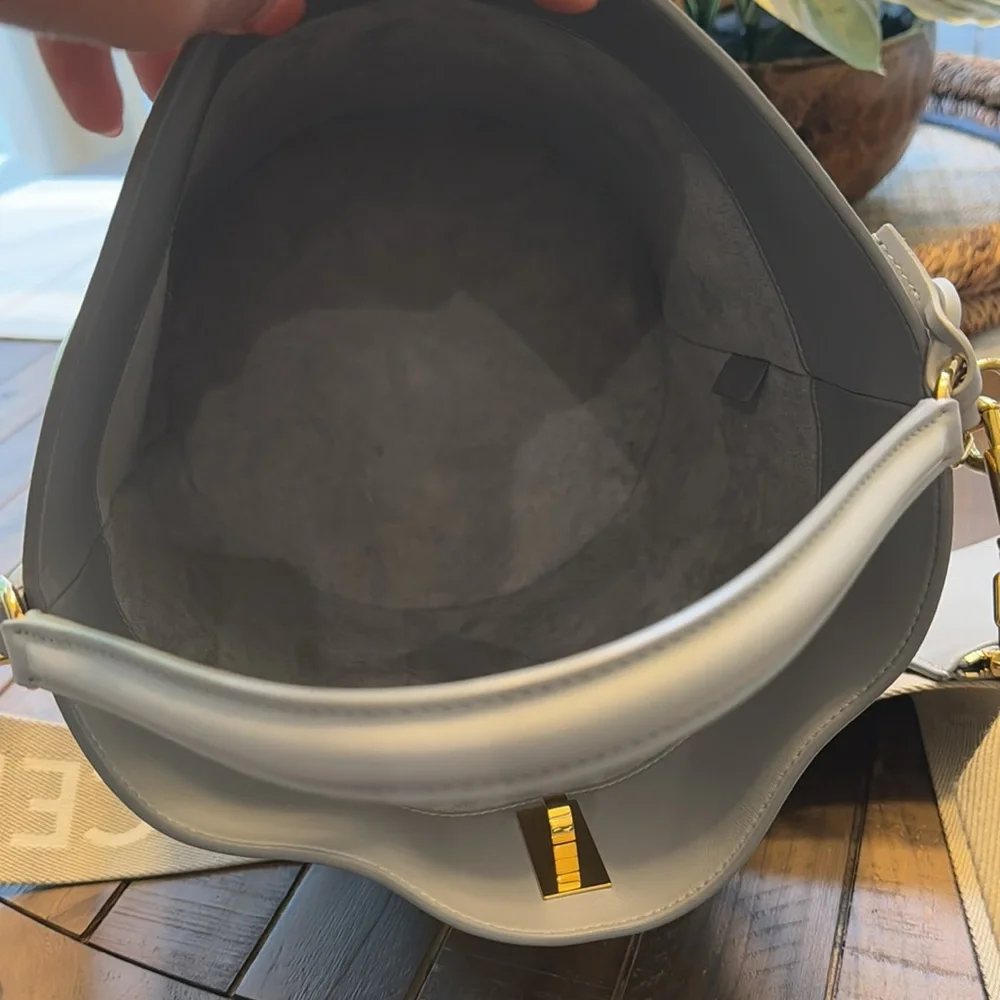 Celine 16 Bucket Tote Bag w Strap and Pouch - Picture 7 of 7